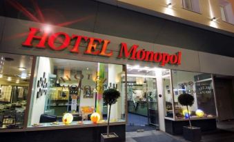 Monopol Hotel