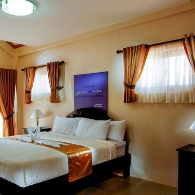 Studio Luxury Suite The Q Hotel Promo Code