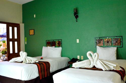 Hotel AldamaTriple room