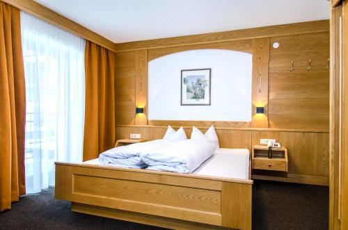 带阳台的三人房