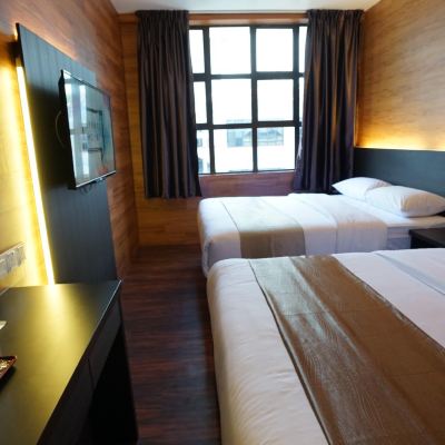 Suite Premium Kupon OYO 1230 Zen Zeng Budget Hotel