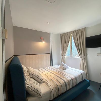 Bilik Queen Standard Kupon Omni Suites Bukit Bintang