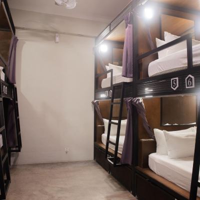 1 Katil Double untuk 2 Orang di Dormitori - Campuran, Hanya 7 Tahun ke Atas