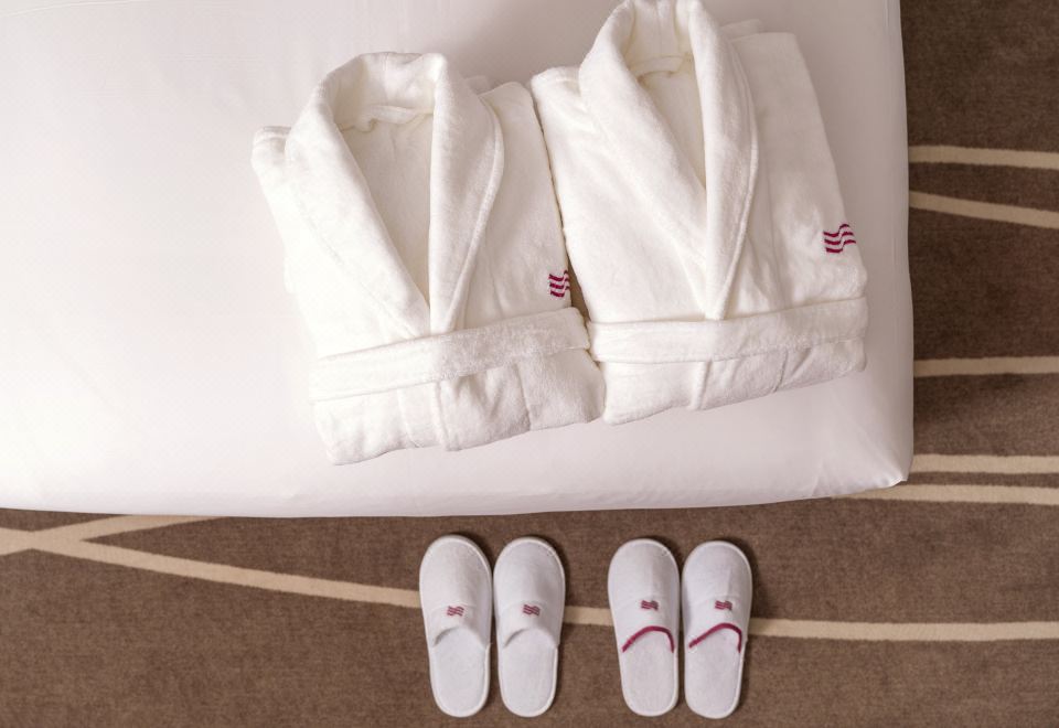 Crowne Plaza Shanghai Nanjing Road1 King Premium Worklife