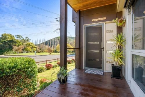 Brothers of BrightThree-Bedroom House