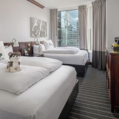 Burnham Two Queen Staypineapple, An Iconic Hotel, the Loop Promo Code