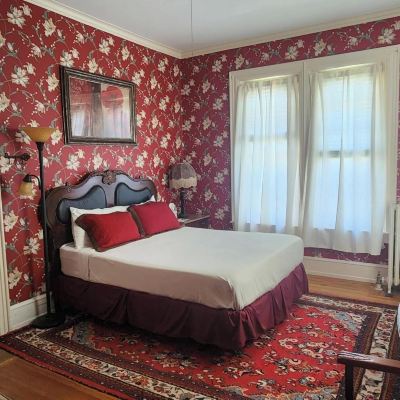 Romantic Room, 1 Queen Bed, Non Smoking, Poolside (Room 4) Greystone Manor Victorian Inn Promo Code