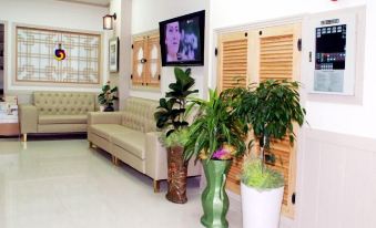 Arirang Hotel - Housity