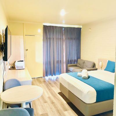 Deluxe Room Junee Motor Inn Promo Code
