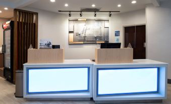Holiday Inn Express Cincinnati West by IHG - Housity