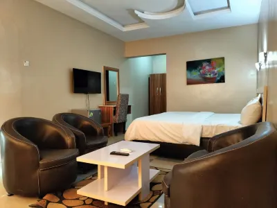 Steffan Hotel & Suites Hotel di 