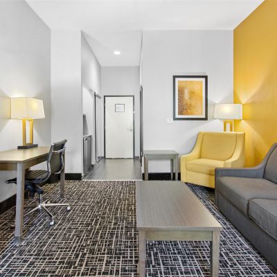 King Suite with Bath Tub - Disability Access Best Western Plus Regency Park Promo Code