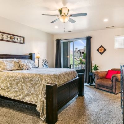 Three-Bedroom House Sunnyside Promo Code