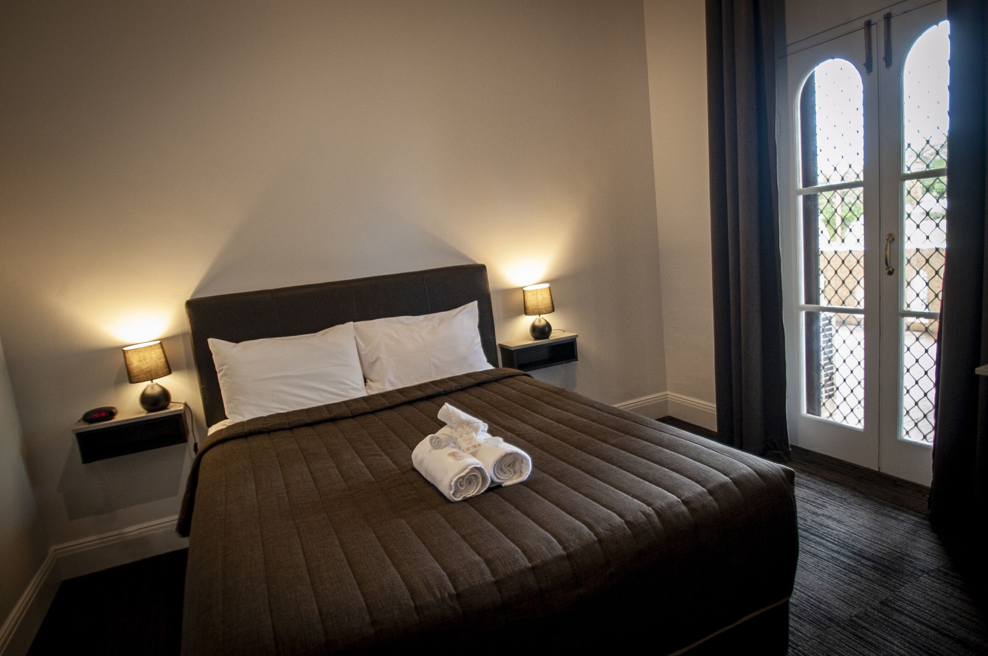 标准房，禁烟（大床套房）