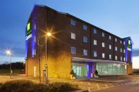 Holiday Inn Express 納尼頓 住宿飯店