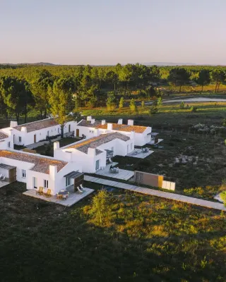 Craveiral Farmhouse by Belong Hotel a 