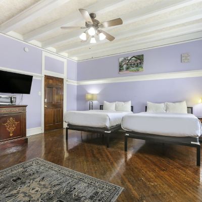 Signature Room with Two Double Beds