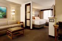Hyatt Place Milwaukee Airport
