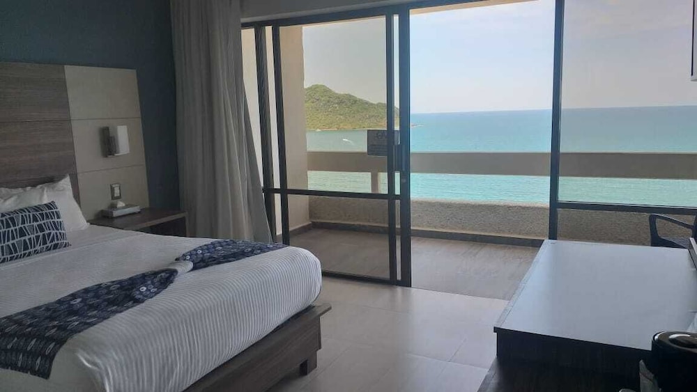 Ocean View Beach Hotel - Valoraciones de hotel de 3 estrellas en Mazatlán