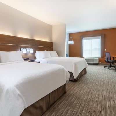 Suite, 2 Queen Beds, Accessible (Communication, Accessible Tub)