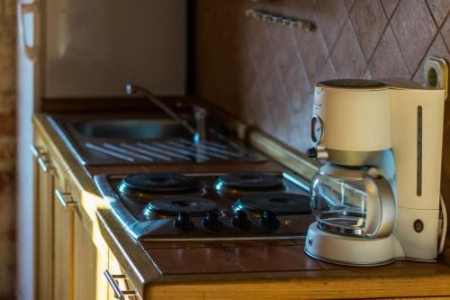 带阳台和海景的两卧室公寓