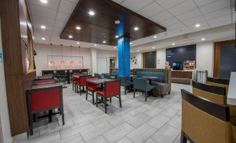 Holiday Inn Express & Suites Lake Charles South Casino Area, an IHG Hotel