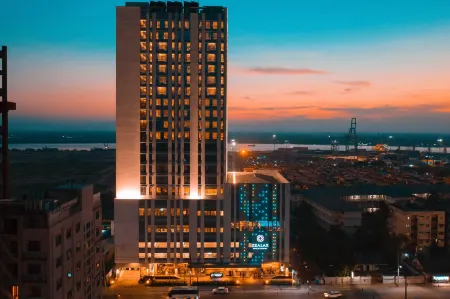 Zealax Hotel & Residence