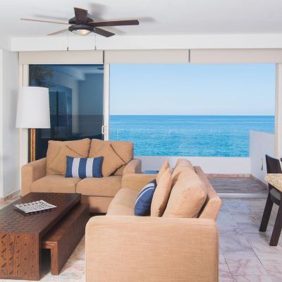 Master Suite Costa Sur Resort & Spa Promo Code