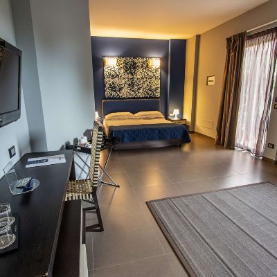 1 Queen 2 Single Beds, Non-Smoking, Junior Suite Le Dune Resort Promo Code
