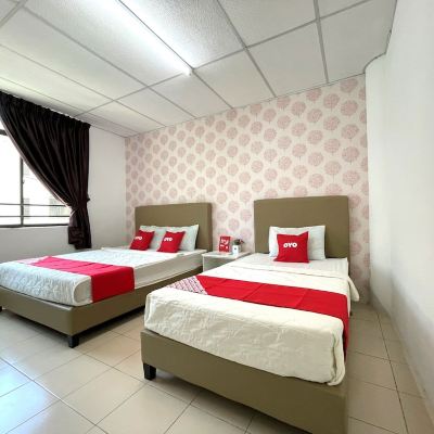 Bilik dengan Bilik Mandi Berkongsi Kupon OYO 90326 Wg Guest House