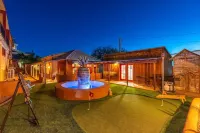 China Mary Inn: "China Mary's" House right on Historic Allen St in Tombstone