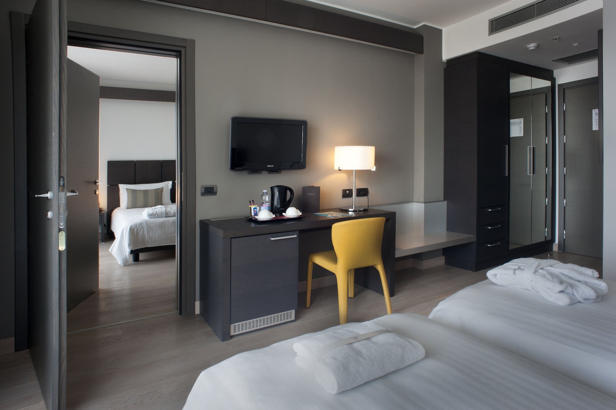 家庭房， 多张床 （Deluxe）