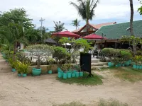 Slam's Garden Dive Resort