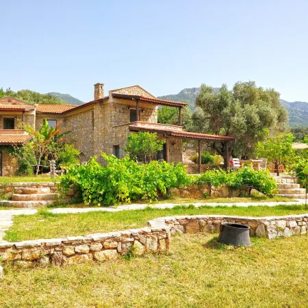 Zephyros Hotel