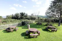 Fox & Goose, Barrow Gurney by Marston's Inns Hotele w: 