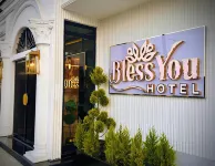 BLESS YOU HOTEL Hotel di 