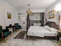 Layla Hostel