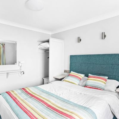 Double Room Ensuite Waters Edge Hotel Promo Code