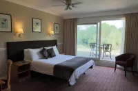Inn on the Lake