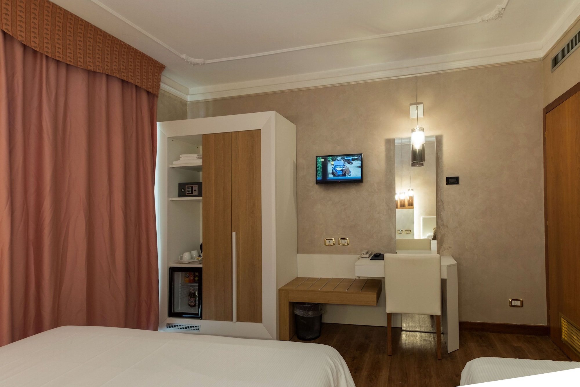 市景双人或双床间