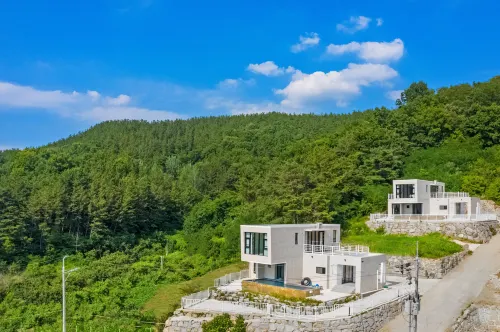 청도 썬빌리브풀빌라펜션