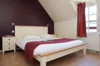 Le Village Cancalais Hotel a 