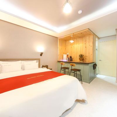 Deluxe Bar (Latex Bed) (Screen Golf) 호텔 1945 쿠폰