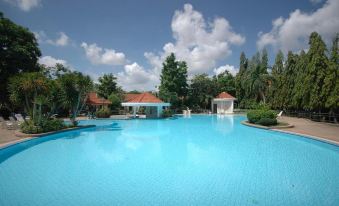 Dad D Resort by Lopburi Inn Resort