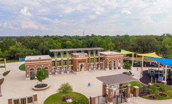 Holiday Inn & Suites College Station-Aggieland