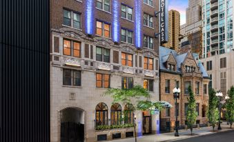 Holiday Inn Express Chicago - Magnificent Mile, an IHG Hotel
