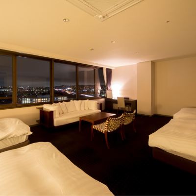 洋室タイプ 4ベッドルーム 洋風呂付（807号室） 菊南温泉ユウベルホテル クーポン