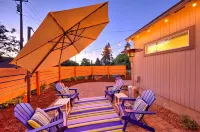 Close, Cute, and Clean! - Hot Tub/Firepit/Bikes/Floats