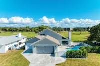 {On IMG Golf Course! WAFFLE BAR/Pool/GameRoom/Beach Gear++