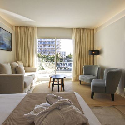One-Bedroom Junior Suite Hotel Caballero Promo Code